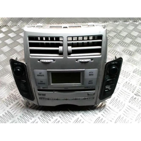 Autoradio d'origine TOYOTA YARIS 2 PHASE 1 d’occasion