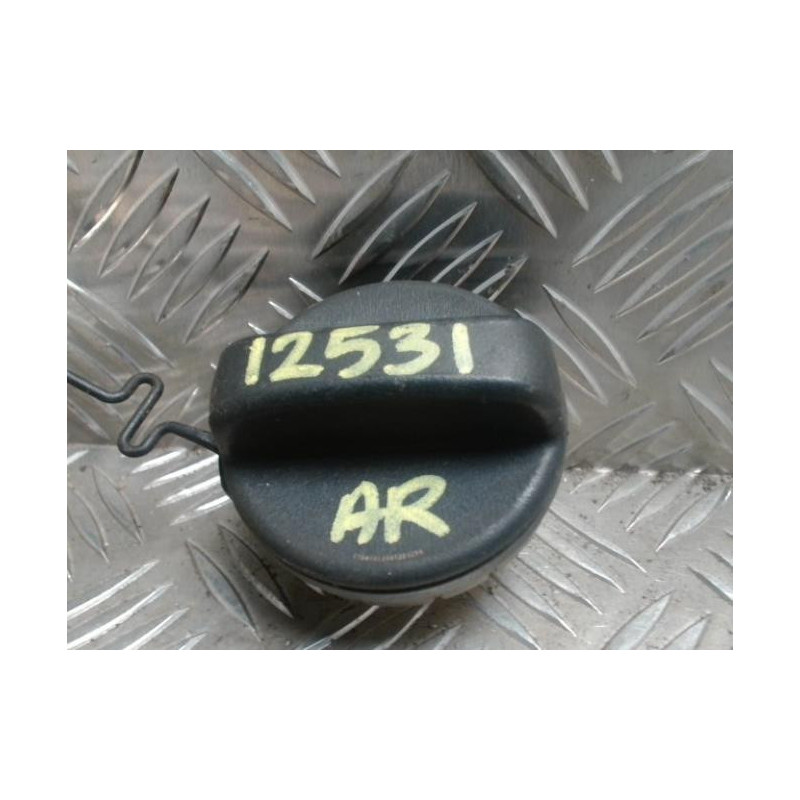 Bouchon de carburant TOYOTA YARIS 2 PHASE 2 d’occasion