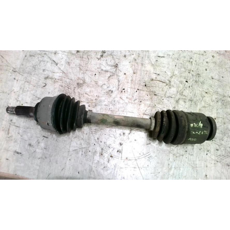 Cardan gauche (transmission) KIA SORENTO 1 PHASE 1 d’occasion