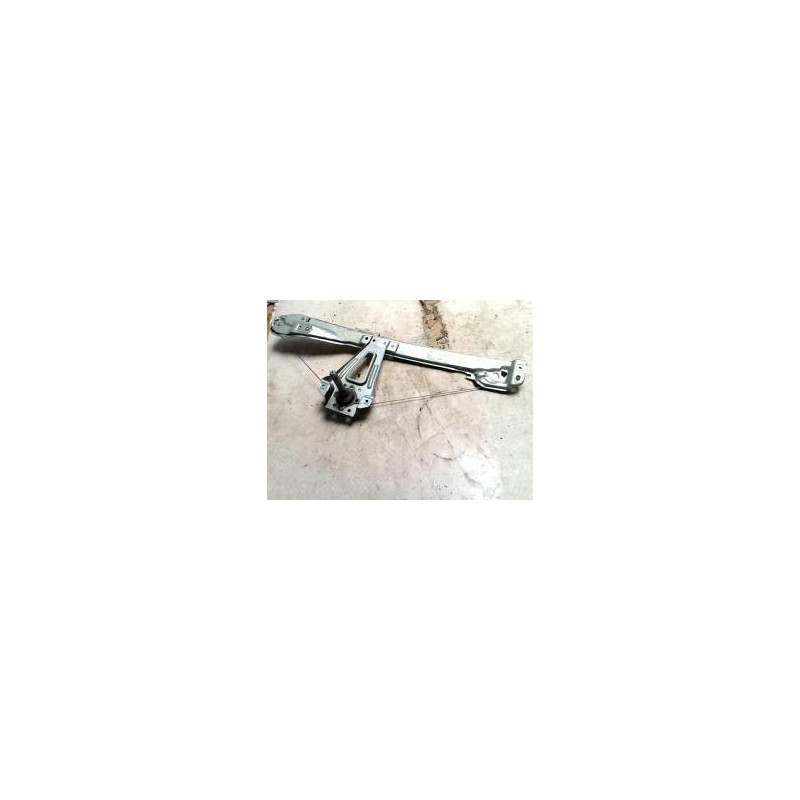 Leve vitre mecanique arriere gauche RENAULT CLIO 2 PHASE 1 d’occasion