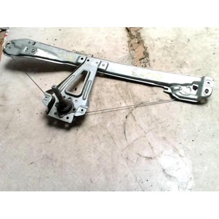 Leve vitre mecanique arriere gauche RENAULT CLIO 2 PHASE 1 d’occasion