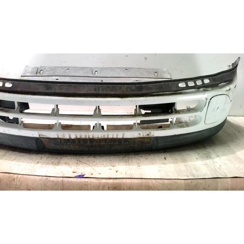 Pare choc avant RENAULT CLIO 2 PHASE 1 d’occasion