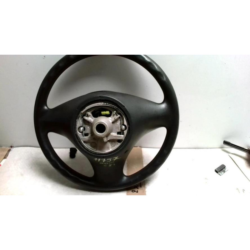 Volant BMW SERIE 1 E81 d’occasion