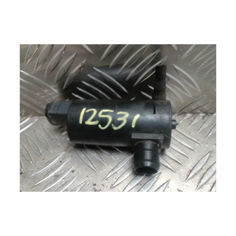 Pompe lave glace avant TOYOTA YARIS 2 PHASE 2 d’occasion