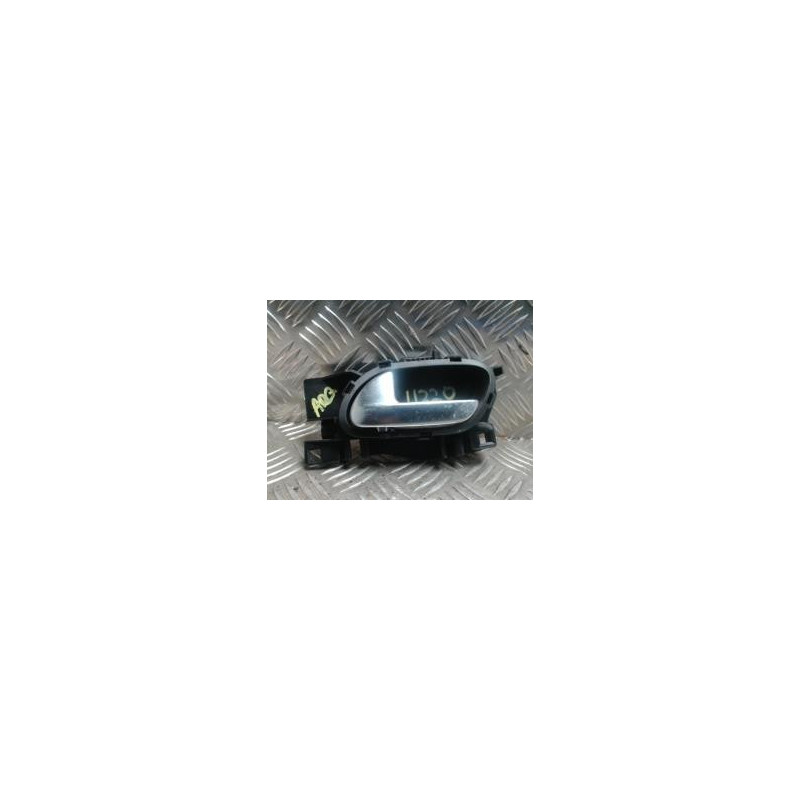 Poignee interieur arriere gauche PEUGEOT 208 1 PHASE 1 d’occasion