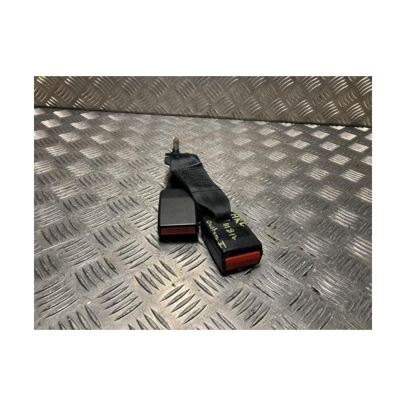 Attache ceinture arriere droit DACIA DUSTER 1 PHASE 2 d’occasion