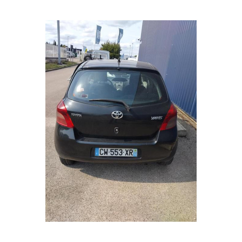 Amortisseur arriere droit TOYOTA YARIS 2 PHASE 1 d’occasion