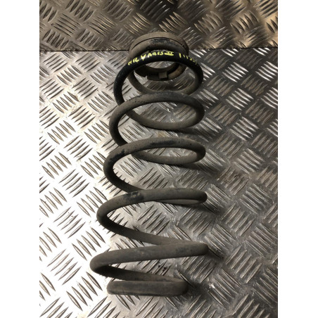 Ressort de suspension arriere TOYOTA YARIS 2 PHASE 1 d’occasion