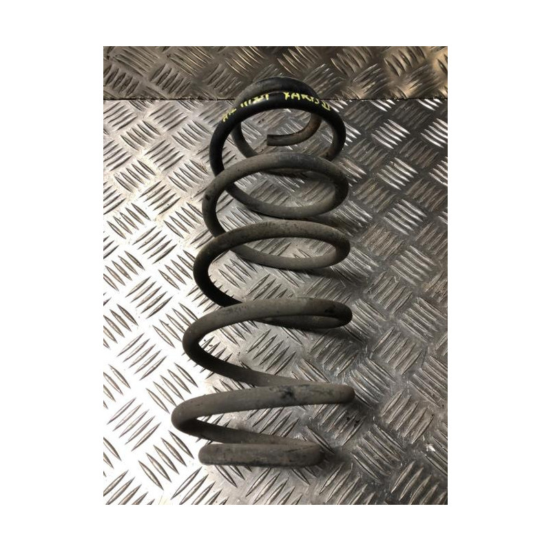 Ressort de suspension arriere TOYOTA YARIS 2 PHASE 1 d’occasion
