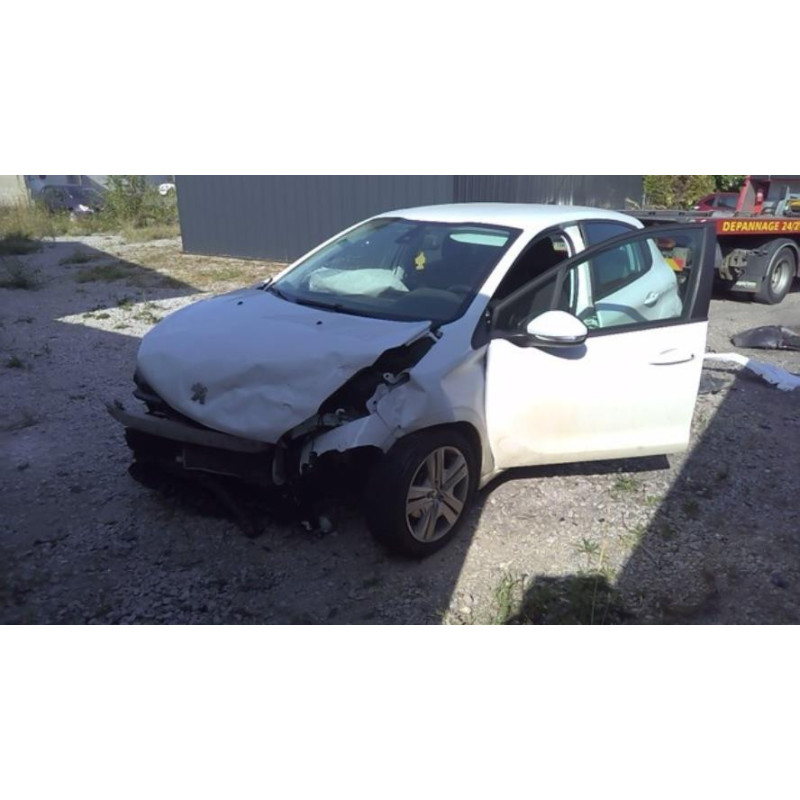 Attache ceinture arriere droit PEUGEOT 208 1 PHASE 2 d’occasion