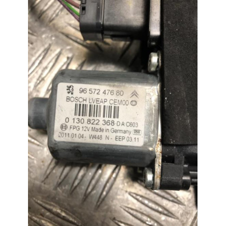 Leve vitre electrique avant gauche PEUGEOT 308 1 PHASE 2 d’occasion
