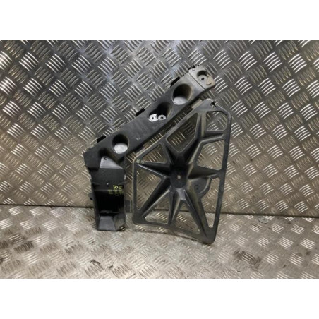 Support de pare chocs arriere RENAULT SCENIC 3 PHASE 3 d’occasion