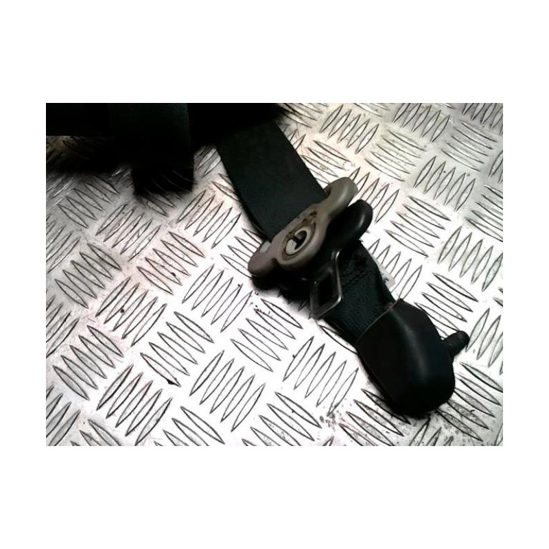 Ceinture avant gauche TOYOTA YARIS 2 PHASE 1 d’occasion