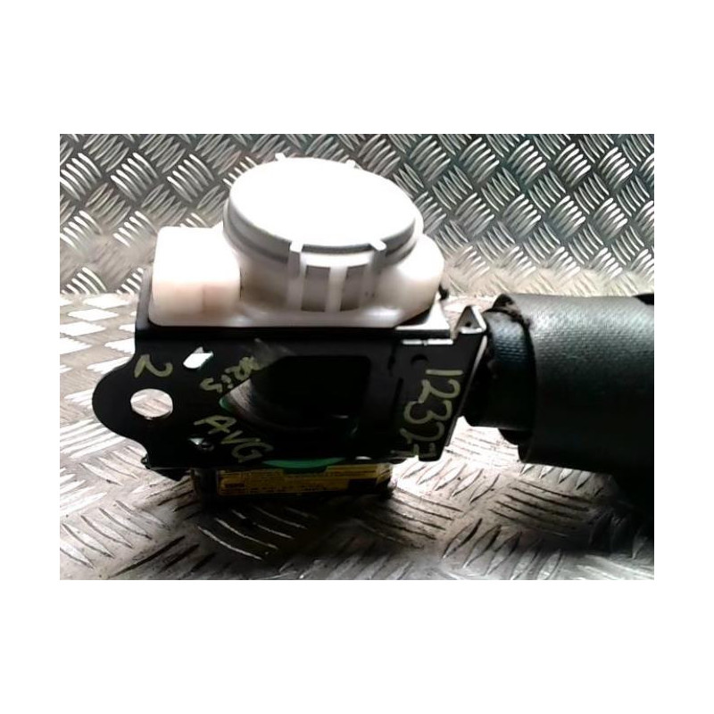 Ceinture avant gauche TOYOTA YARIS 2 PHASE 1 d’occasion