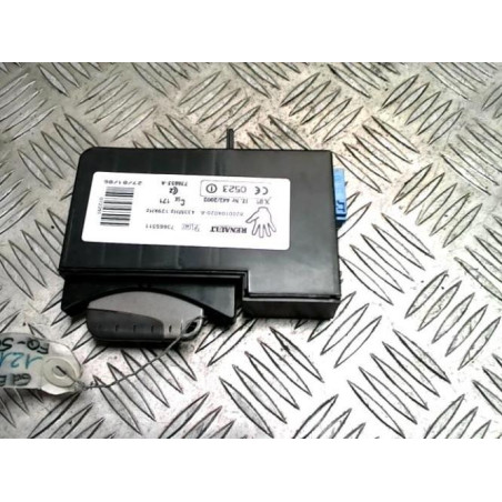 Lecteur de carte (neiman) RENAULT GRAND ESPACE 4 PHASE 1 d’occasion