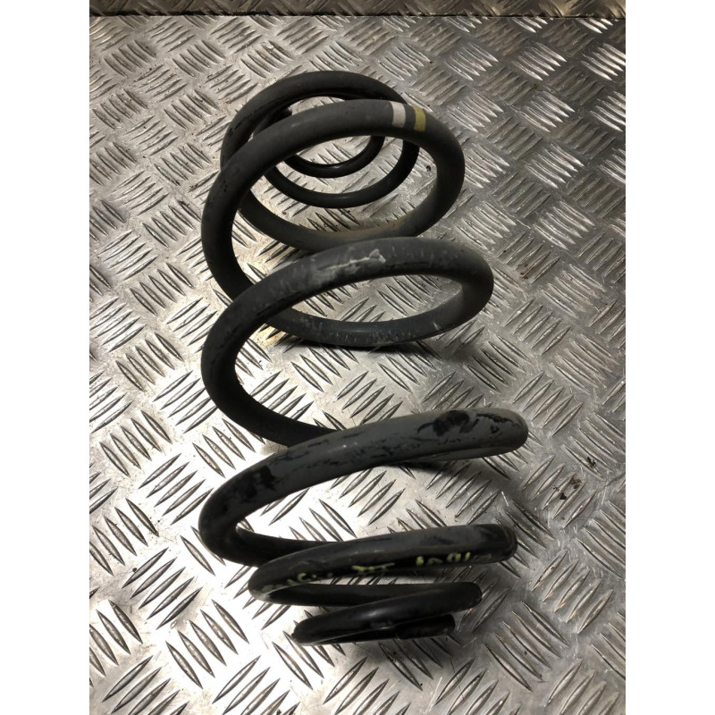 Ressort de suspension arriere RENAULT TRAFIC 3 COURT PHASE 2 d’occasion