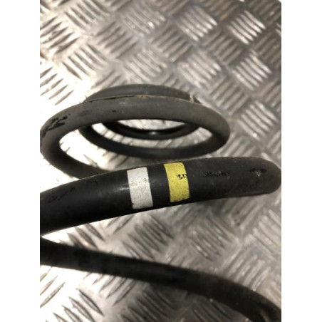 Ressort de suspension arriere RENAULT TRAFIC 3 COURT PHASE 2 d’occasion