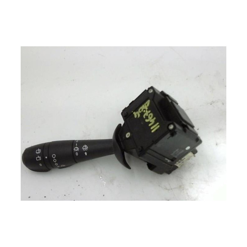 Commodo d'essuie glaces RENAULT CLIO 3 PHASE 2 BREAK d’occasion