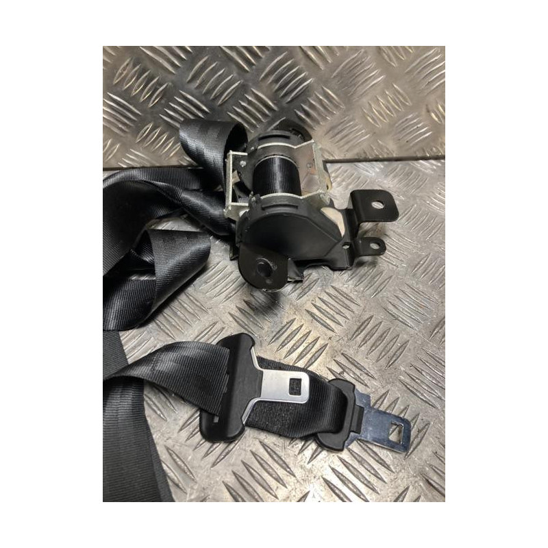Ceinture arriere centrale NISSAN QASHQAI 1 PHASE 2 d’occasion