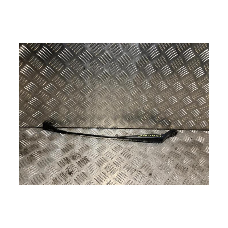 Bras essuie glace avant gauche PEUGEOT 208 1 PHASE 1 d’occasion