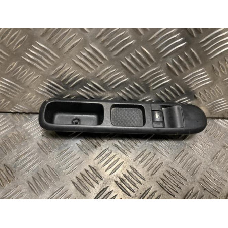 Interrupteur de leve vitre avant droit PEUGEOT 5008 1 PHASE 1 d’occasion