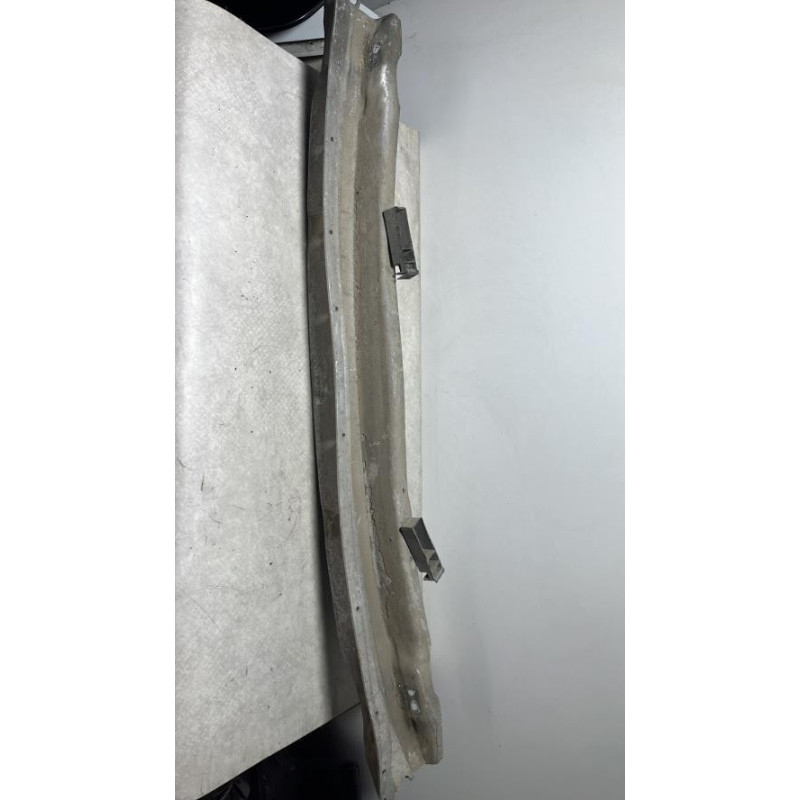 Renfort pare choc arriere (traverse) AUDI A4 2 AVANT PHASE 2 BREAK d’occasion