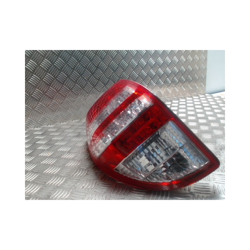 Feu arriere principal gauche (feux) TOYOTA RAV4 3 PHASE 3 d’occasion