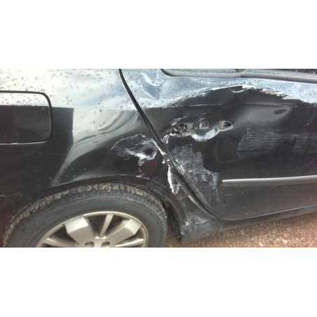 Feu arriere principal gauche (feux) RENAULT LAGUNA 2 PHASE 2 d’occasion