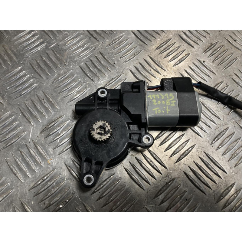 Moteur toit ouvrant PEUGEOT 2008 1 PHASE 1 d’occasion
