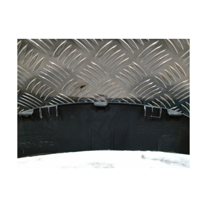 Tableau de bord TOYOTA YARIS 2 PHASE 1 d’occasion