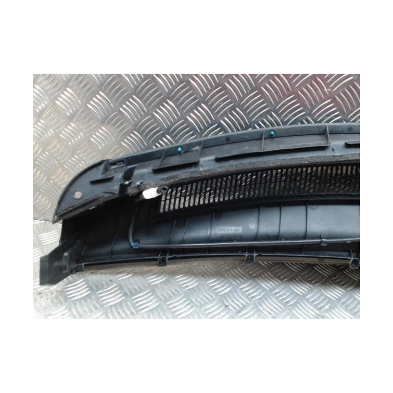 Baie de pare brise TOYOTA YARIS 2 PHASE 2 d’occasion