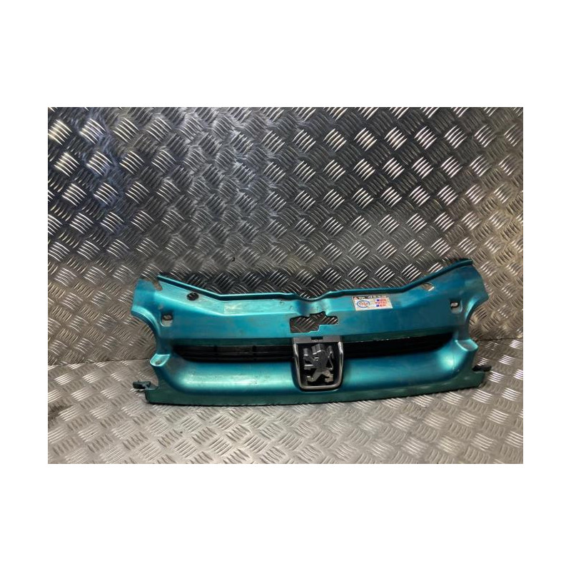 Calandre PEUGEOT PARTNER 1 PHASE 1 d’occasion