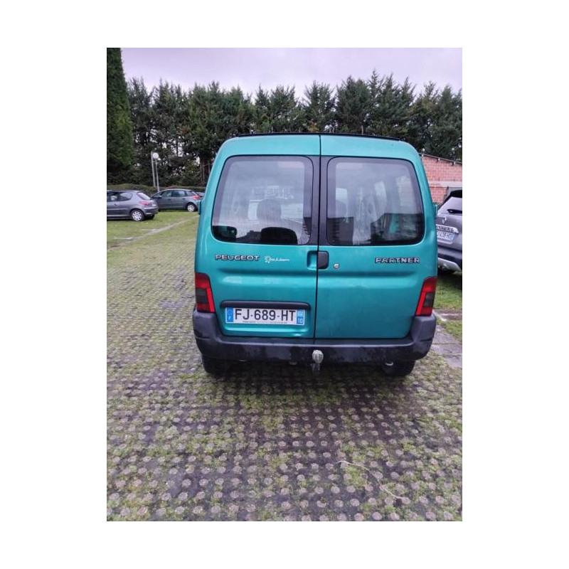 Calandre PEUGEOT PARTNER 1 PHASE 1 d’occasion