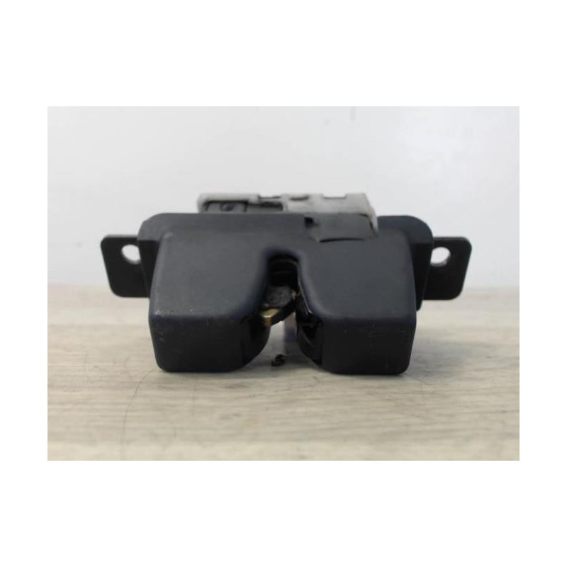 Serrure de coffre RENAULT MEGANE 2 PHASE 1 d’occasion