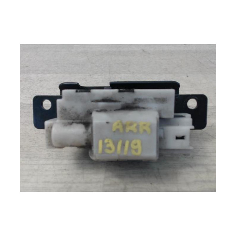 Serrure de coffre RENAULT MEGANE 2 PHASE 1 d’occasion