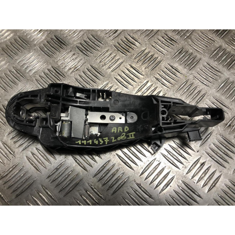 Support poignee porte arriere droite PEUGEOT 208 2 d’occasion