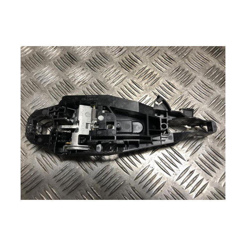 Support poignee porte arriere droite PEUGEOT 208 2 d’occasion