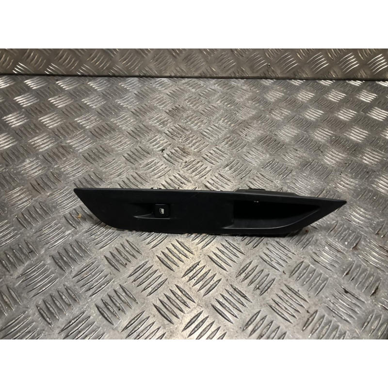 Interrupteur de leve vitre avant droit PEUGEOT 208 2 d’occasion
