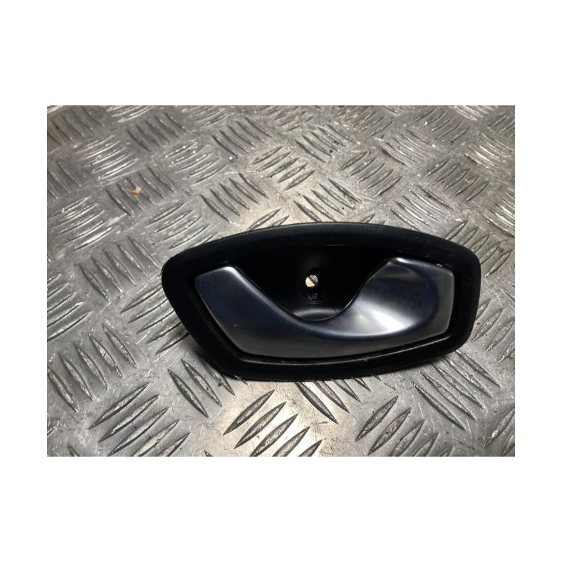 Poignee interieur avant droit RENAULT CLIO 4 PHASE 1 d’occasion