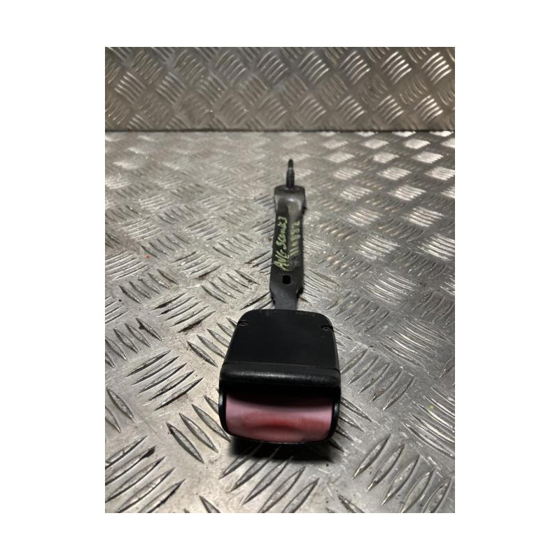 Attache ceinture avant gauche RENAULT SCENIC 3 PHASE 3 d’occasion