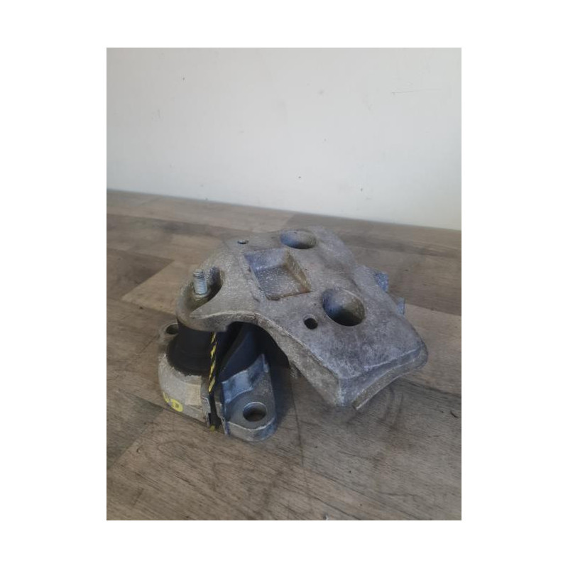 Support moteur droit RENAULT KANGOO 1 PHASE 1 d’occasion