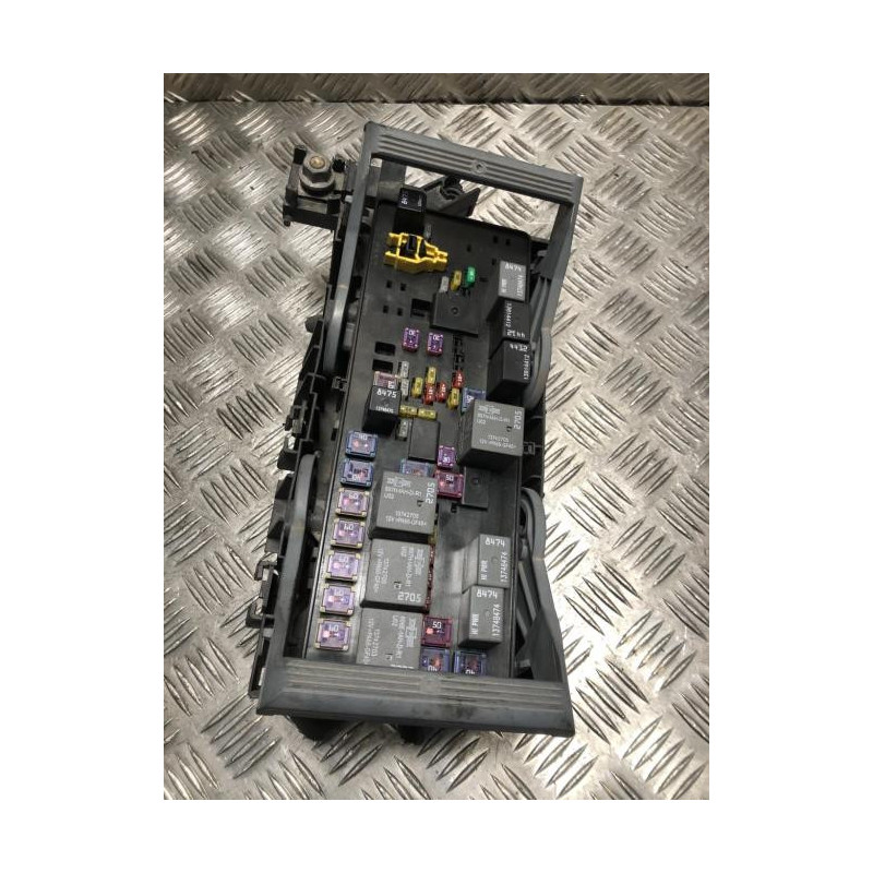 Porte fusible FIAT FREEMONT d’occasion