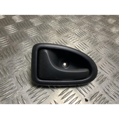 Poignee interieur arriere gauche RENAULT TRAFIC 3 COURT PHASE 2 d’occasion