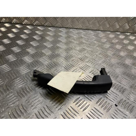 Poignee porte coffre gauche RENAULT TRAFIC 3 COURT PHASE 2 d’occasion