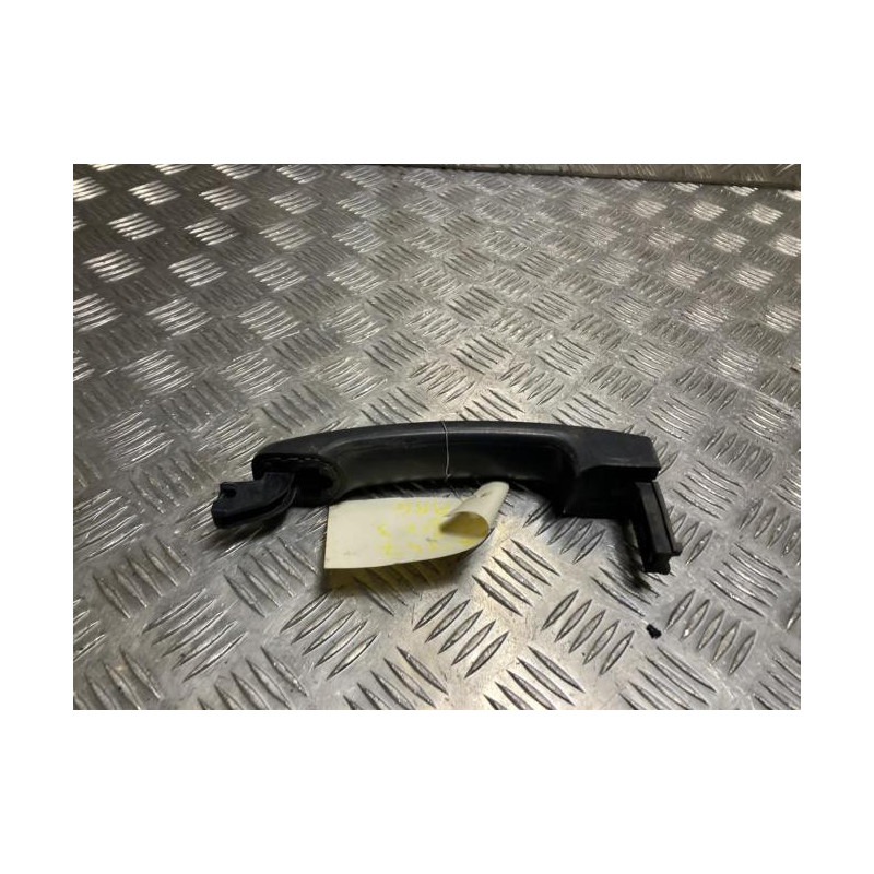 Poignee porte coffre gauche RENAULT TRAFIC 3 COURT PHASE 2 d’occasion