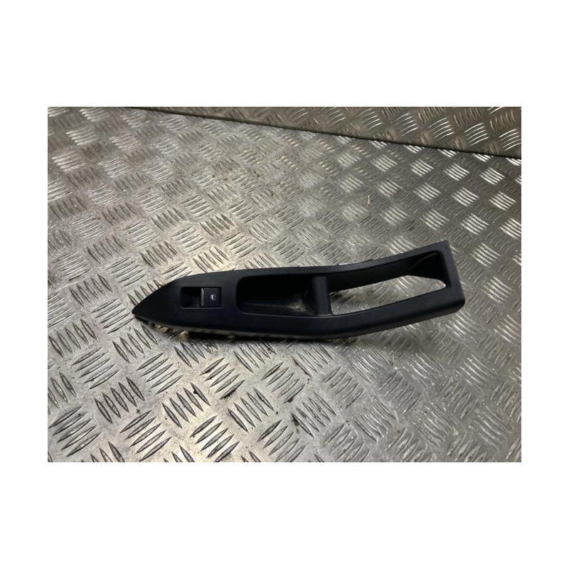 Interrupteur de leve vitre avant droit FORD PUMA 2 d’occasion