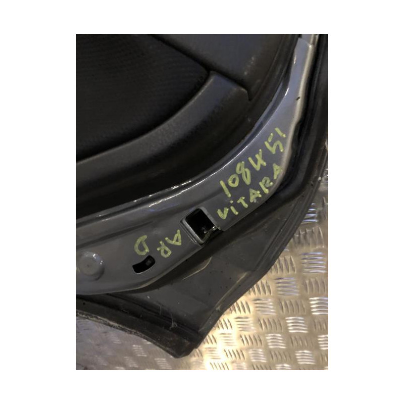 Porte arriere droit SUZUKI GRAND VITARA 2 PHASE 1 d’occasion