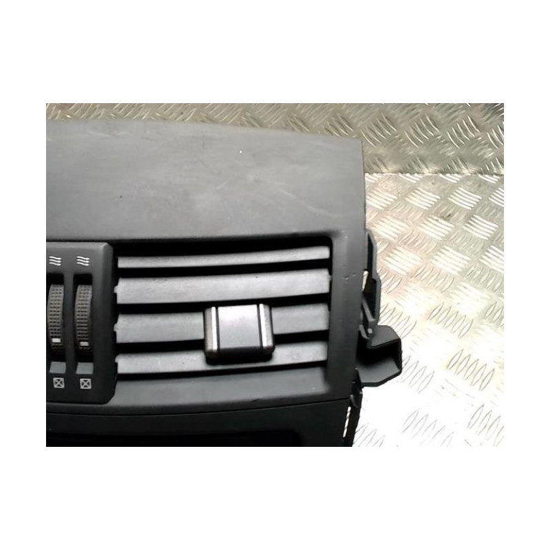 Ecran GPS TOYOTA RAV4 3 PHASE 3 d’occasion