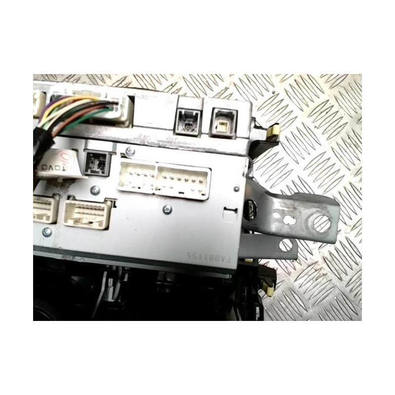 Ecran GPS TOYOTA RAV4 3 PHASE 3 d’occasion