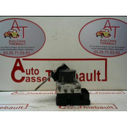 Bloc ABS (freins anti-blocage) RENAULT TWINGO II PHASE 1 d’occasion